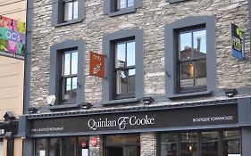 Quinlan & Cooke Boutique Townhouse And Qcs Seafood Restaurant